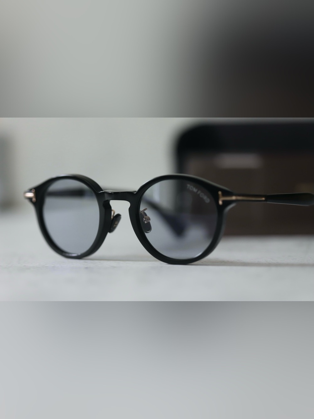 Tom Ford Unisex Black Frame/Blue Lens Round Sunglasses (NWT)